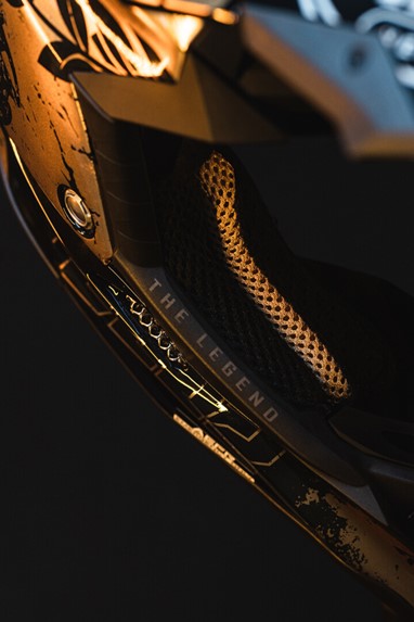 AIROH AVIATOR 3 TC222 - THE LEGEND | Capacete Offroad