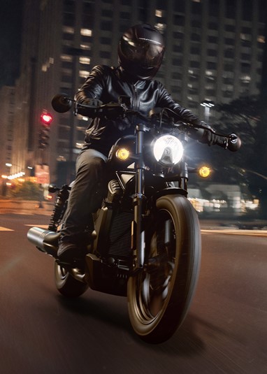 Harley Davidson NIGHTSTER 2026 | Moto | Sport