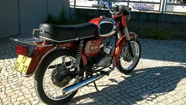 EFS GT Super | Moto Clássica