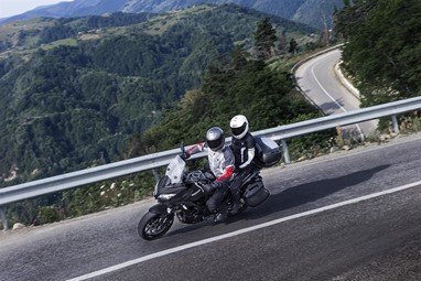 Kawasaki Versys 650 Grand Tourer | Moto | Dual purpose