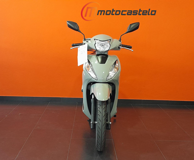 Honda Vision 110 | Scooter