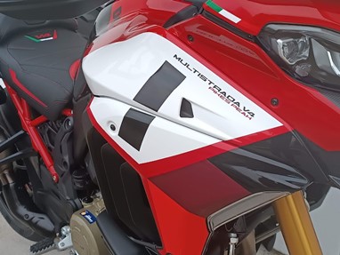 Ducati Multistrada V4 PIKES PEAK | Moto