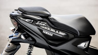 Yamaha Aerox R Naked | Scooter | Scooters