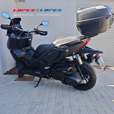 Honda ADV 350 | Scooter