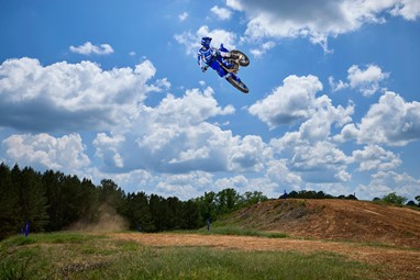 Yamaha YZ450F 2026 | Moto | Competição