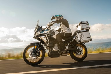 CFMOTO 700MT ADV | Moto | Adventure