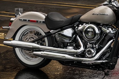 Harley-Davidson Deluxe | Moto | Softail