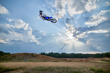 Yamaha YZ250 2026 | Moto | Competição