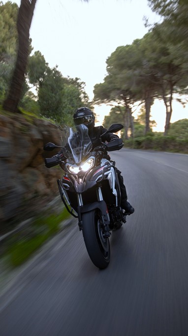 Benelli TRK 702 EU5+ | Moto | Touring