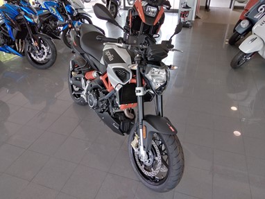 Aprilia Shiver 900 | Moto