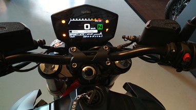 Aprilia Shiver 900 | Moto