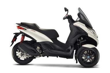 Piaggio MP3 300 Sport | Scooter | Acima 125 CC