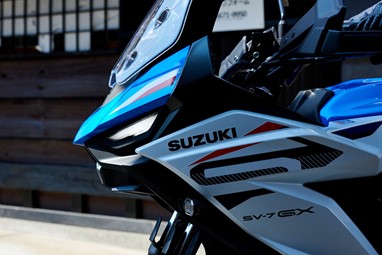 Suzuki SV-7GX | Moto | Estrada