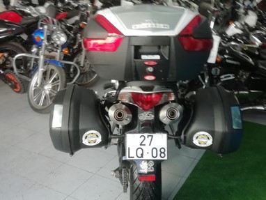 Honda VFR 800 | Moto