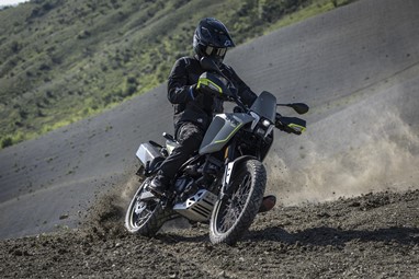 Benelli BKX 300 | Moto | BKX