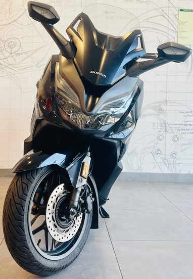 Honda Forza 125 | Scooter
