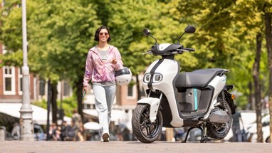 Yamaha NEO's Dual Battery 2023 | Scooter Elétrica | Urban Mobility