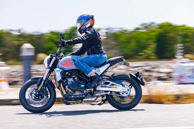 ATAC Komet 400 | Moto | Retro Modernas