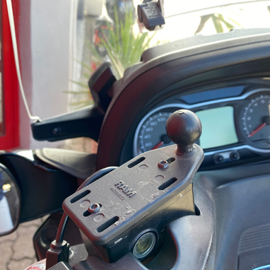 Suzuki BURGMAN 650 | Moto