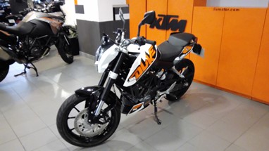 KTM DUKE 125 i ABS | Moto