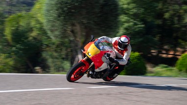 Yamaha XSR900 GP 2024 | Moto | Sport Heritage