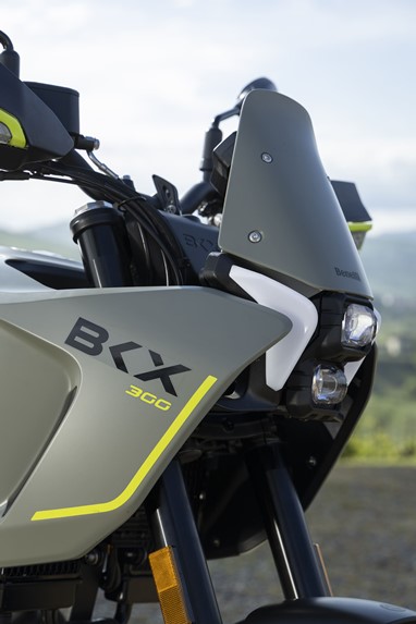 Benelli BKX 300 | Moto | BKX