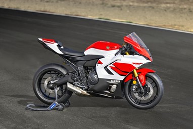 Yamaha R7 2026 | Moto | Super Desportivas