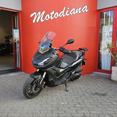 Honda ADV 350 | Moto