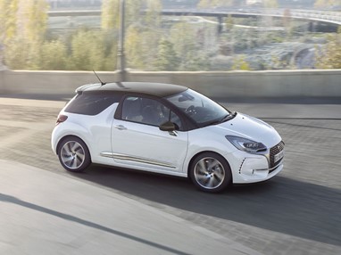 DS AUTOMOBILES DS 3 1.6 BlueHD I 100 S&S CVM PERFORMANCE LINE | Man. | 98 CV | 3 Portas | Carro | DS 3