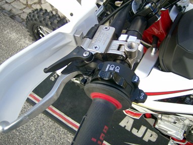 AJP SPR 310R Novo Modelo - NOVA - 0 km | Moto