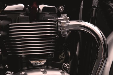 Triumph Bonneville T120 | Moto | Classics