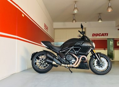 Ducati Diavel Dark | Moto