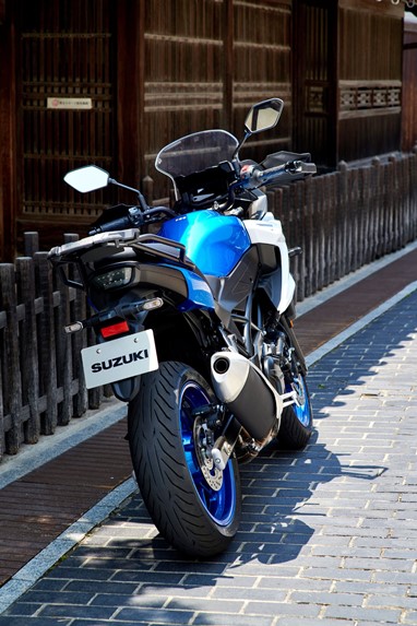 Suzuki SV-7GX | Moto | Estrada