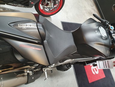 Aprilia RSV RSV4 1100 FACTORY | Moto