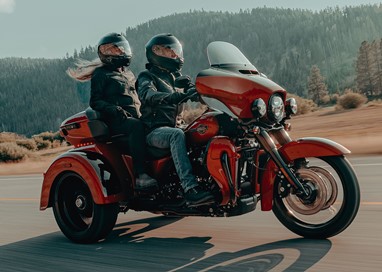 Harley Davidson TRI GLIDE ULTRA 2025 | Moto | Trike