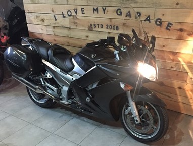Yamaha FJR 1300 | Moto