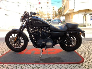 Harley-Davidson 883 Iron | Moto