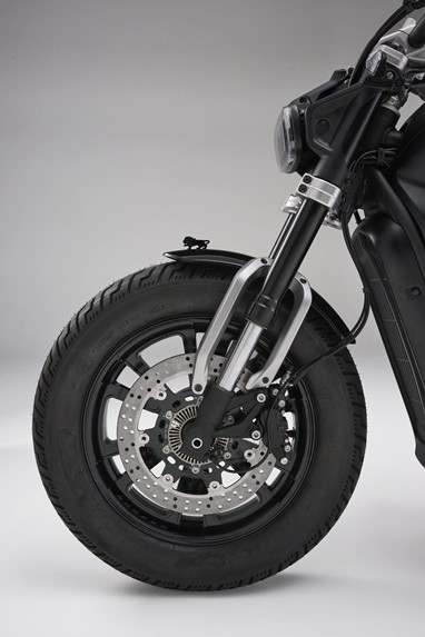 Benelli Leoncino Bobber 400 | Moto | Scrambler