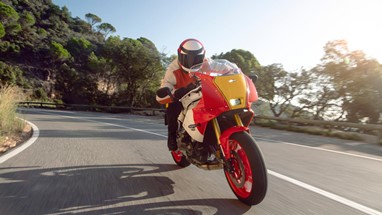 Yamaha XSR900 GP 2026 | Moto | Sport Heritage
