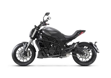 Benelli 502 C | Moto | Cruiser