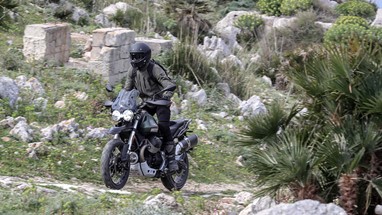 Moto Guzzi V85 TT | Moto | V85