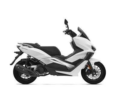 Keeway Vieste 125 | Scooter | Scooters