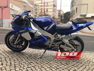 Yamaha YZF R-1 | Moto