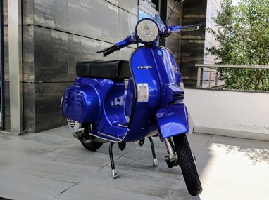 Vespa 50 PK | Scooter Clássica