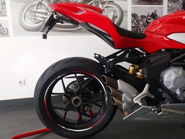 MV Agusta F3 800 | Moto