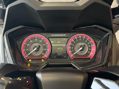 Honda Forza SE 125 | Scooter