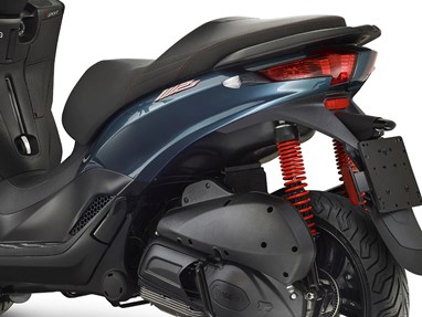 Piaggio MP3 300 Sport | Scooter | Acima 125 CC