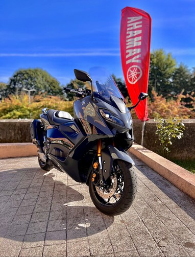 Yamaha TMax Tech Max | Scooter Elétrica