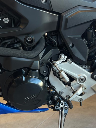BMW F900R | Moto