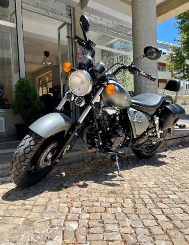 Keeway Superlight 125 | Moto